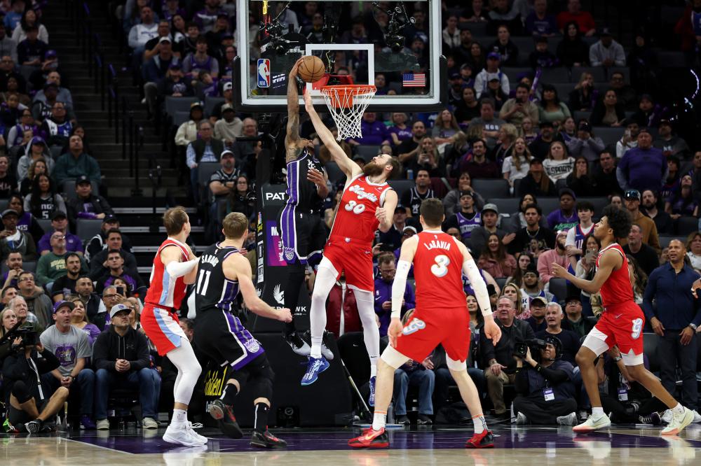 才融入球队 才融入球队