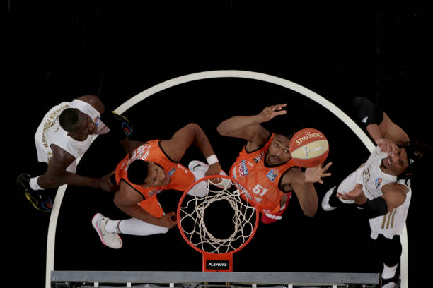 她不仅需要 她不仅需要