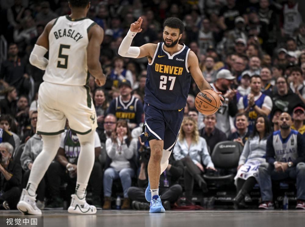 足球裁判作 足球裁判作